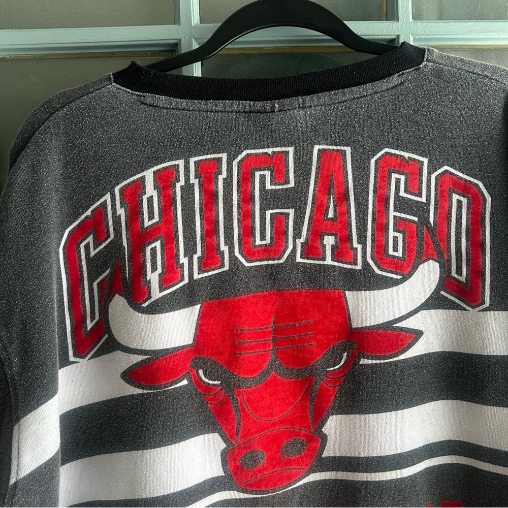 Vintage 90s Chicago Bulls Sweatshirt All Over Print Crew Neck Basketball NBA XXL - Picture 10 of 13